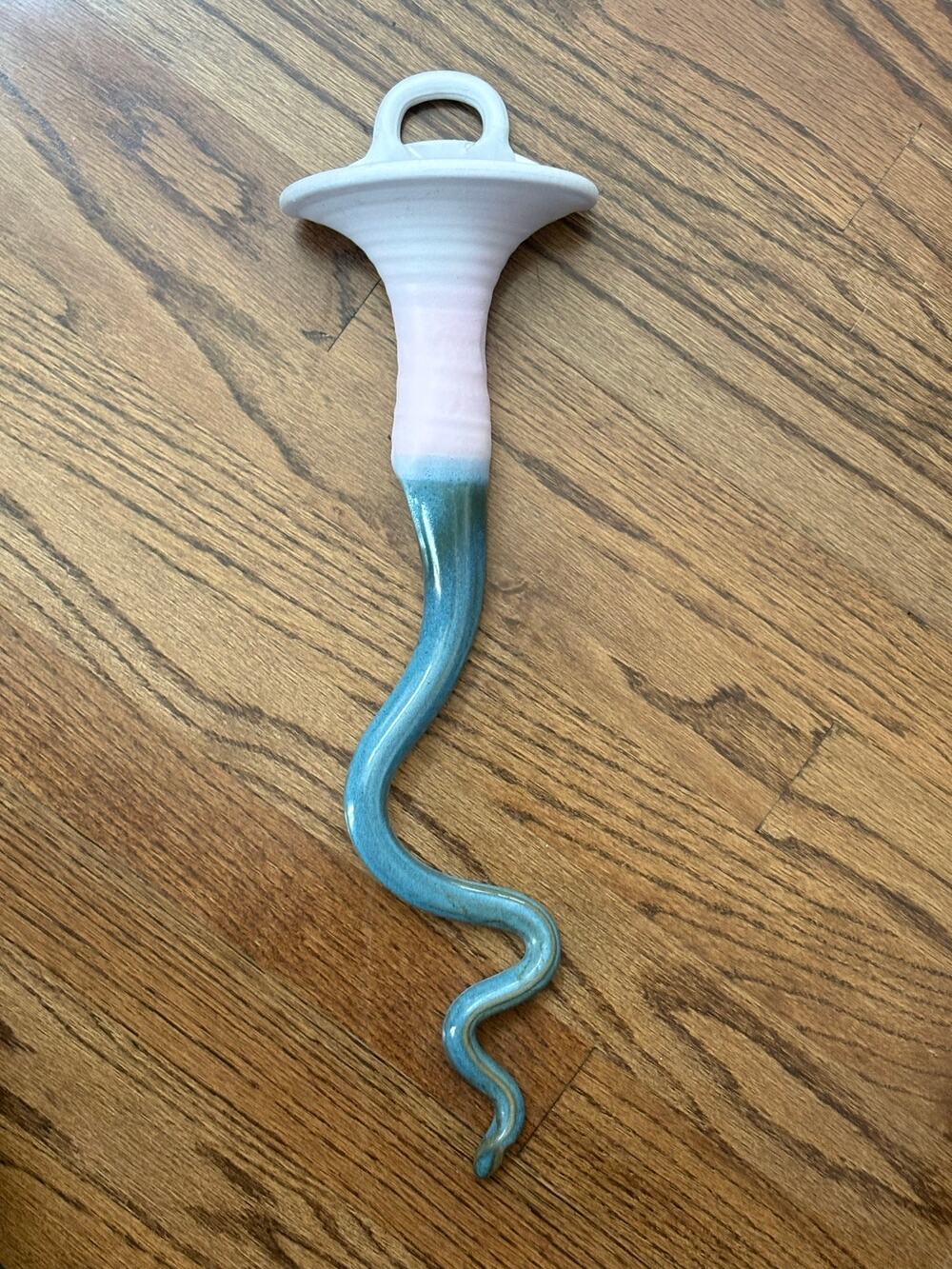 Vtg Post Modern 90s Pottery Ceramic Glaze calla lily wall pocket vase green blue